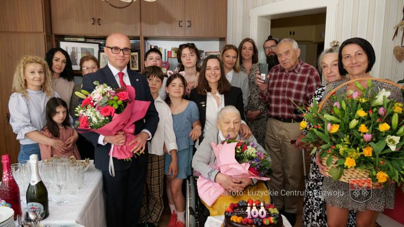100 lat Ninel łasiczek